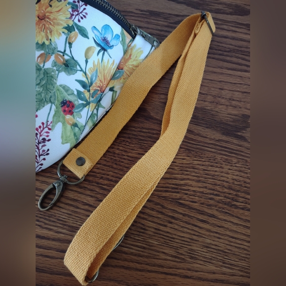 Lady Bug Fanny Pack Bag - Picture 7 of 8